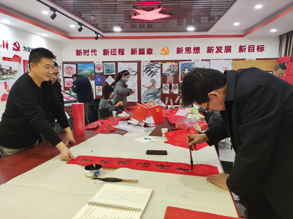 1--清水川能源公司组织开展“迎新春、写春联、送祝福”活动_副本.png